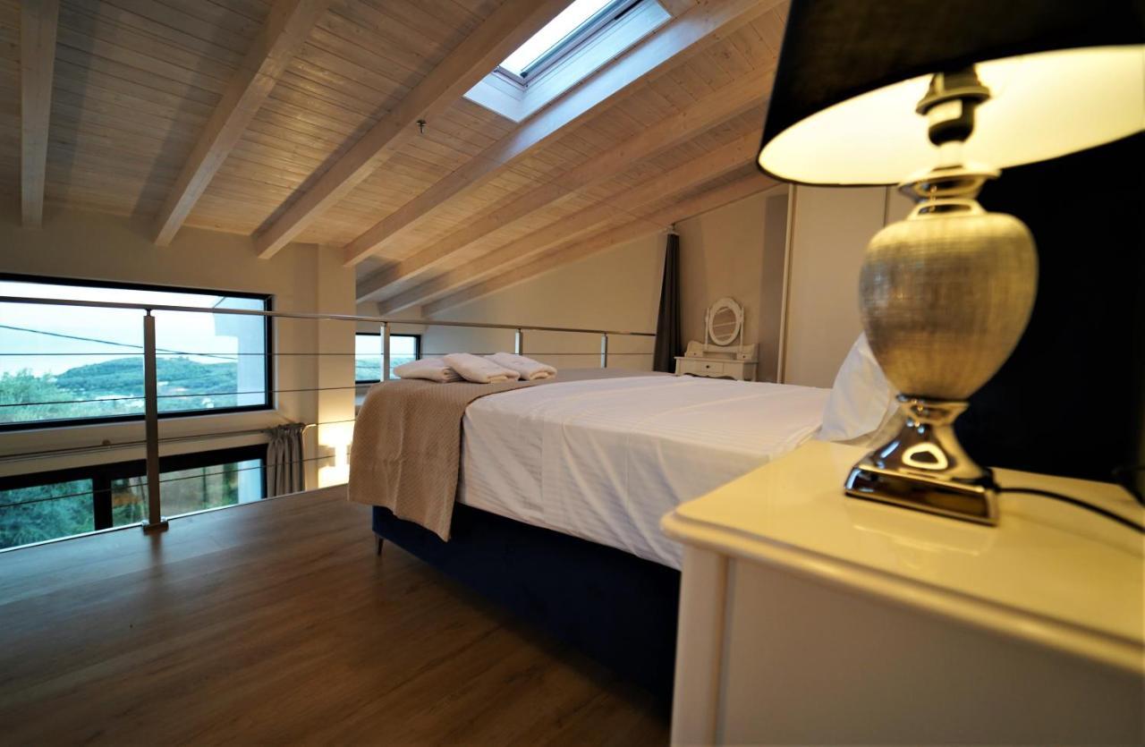 Moonlight Suites ปาร์กา ภายนอก รูปภาพ