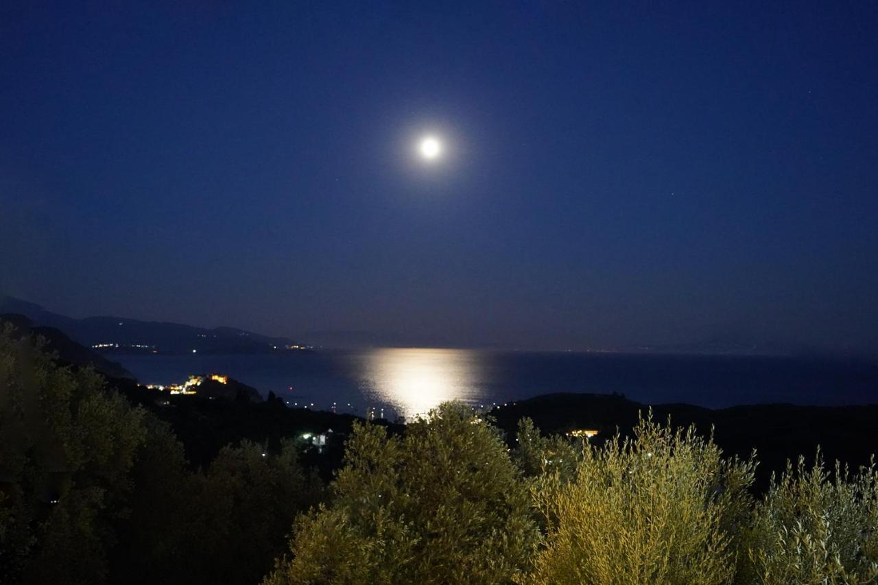 Moonlight Suites ปาร์กา ภายนอก รูปภาพ