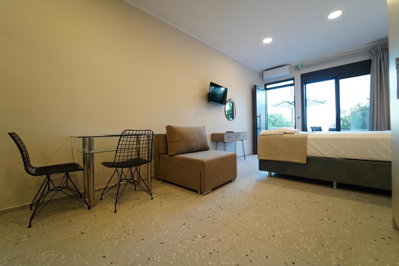 Moonlight Suites ปาร์กา ภายนอก รูปภาพ