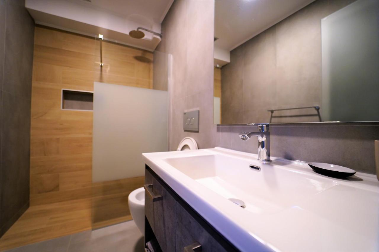 Moonlight Suites ปาร์กา ภายนอก รูปภาพ