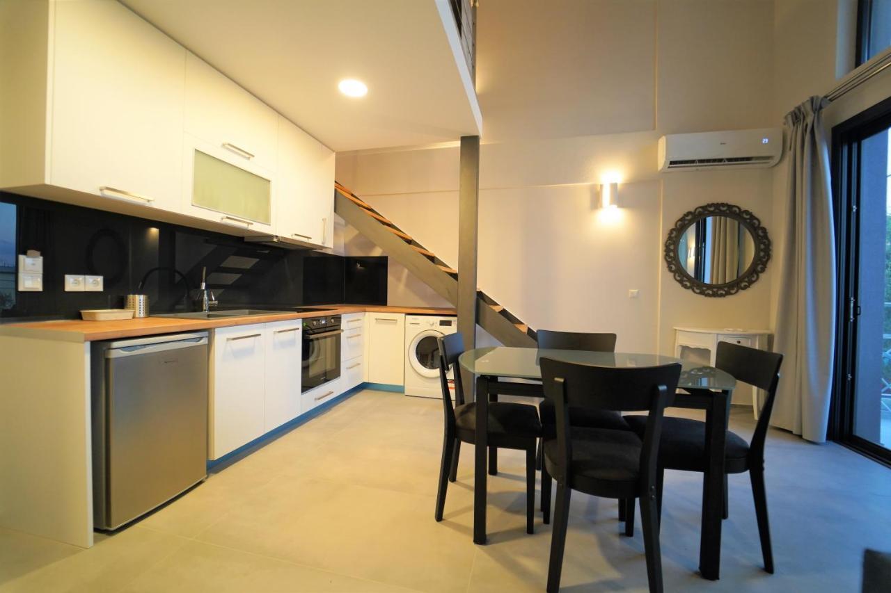 Moonlight Suites ปาร์กา ภายนอก รูปภาพ