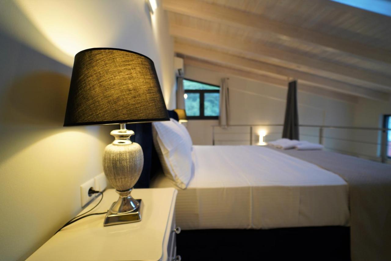 Moonlight Suites ปาร์กา ภายนอก รูปภาพ