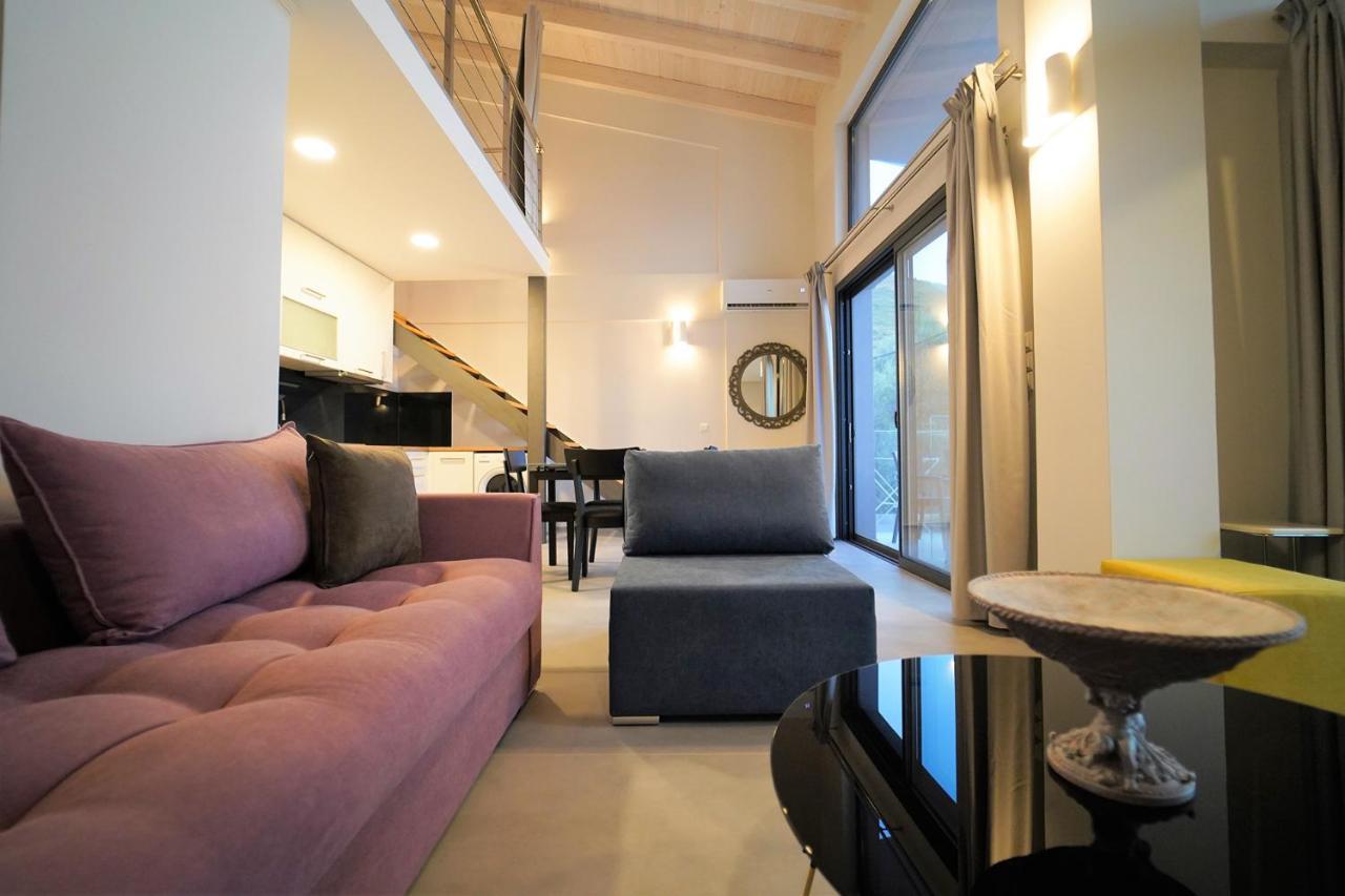 Moonlight Suites ปาร์กา ภายนอก รูปภาพ