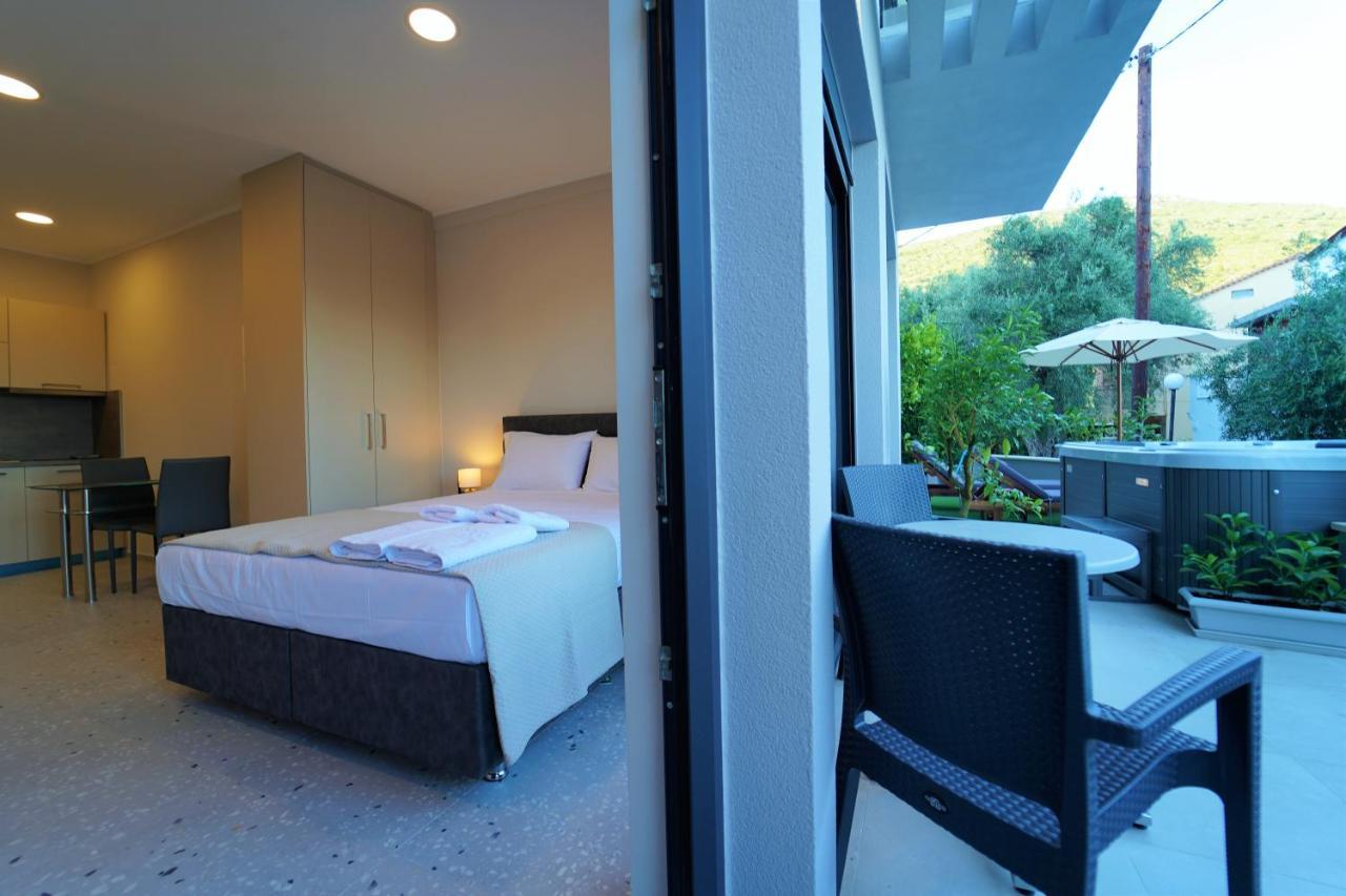 Moonlight Suites ปาร์กา ภายนอก รูปภาพ