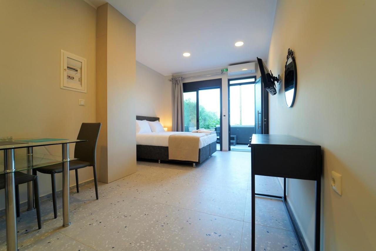 Moonlight Suites ปาร์กา ภายนอก รูปภาพ