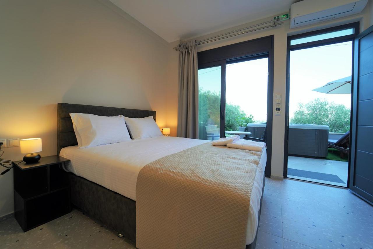 Moonlight Suites ปาร์กา ภายนอก รูปภาพ