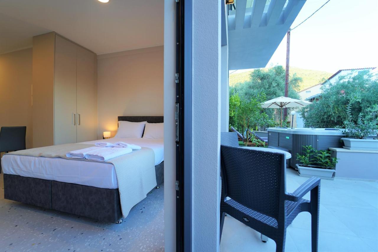 Moonlight Suites ปาร์กา ภายนอก รูปภาพ